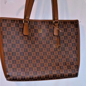 London Fog womans brown Logo print woman's tote printed dual straps Jacquard